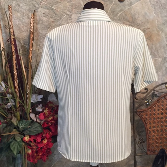 Top blouse tunic button down shirt - Picture 6 of 8